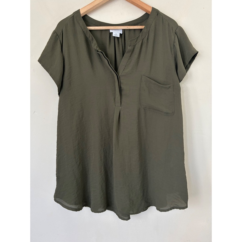 Liz Claiborne Olive Green Short Sleeve Blouse XXL Pocket Top Minimalist